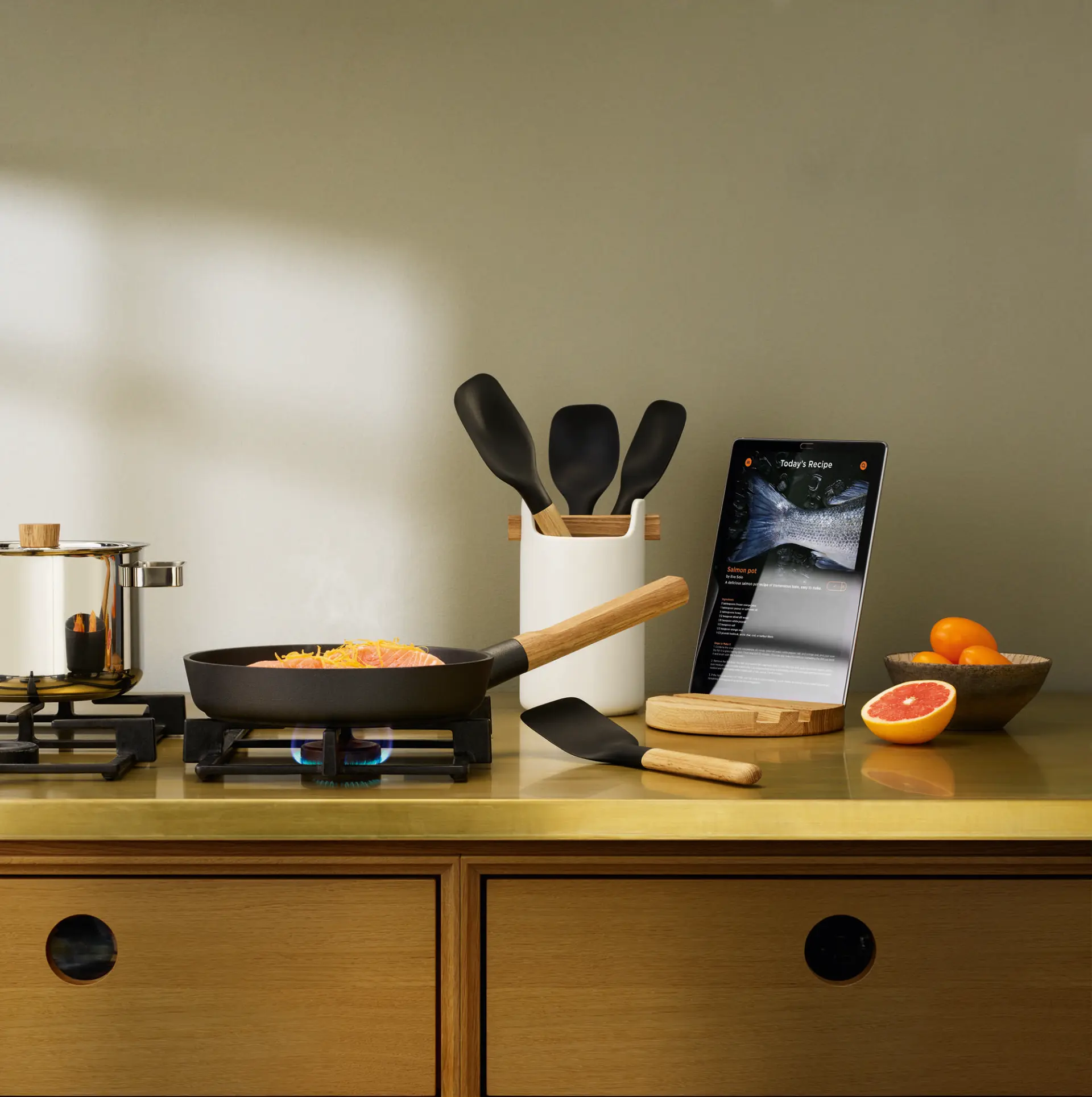 530457_530458_530459_530460_520415_evasolo_nordic_kitchen_utensils_smartmat.jpg